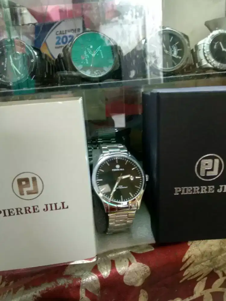 Jam tangan Pierre jill