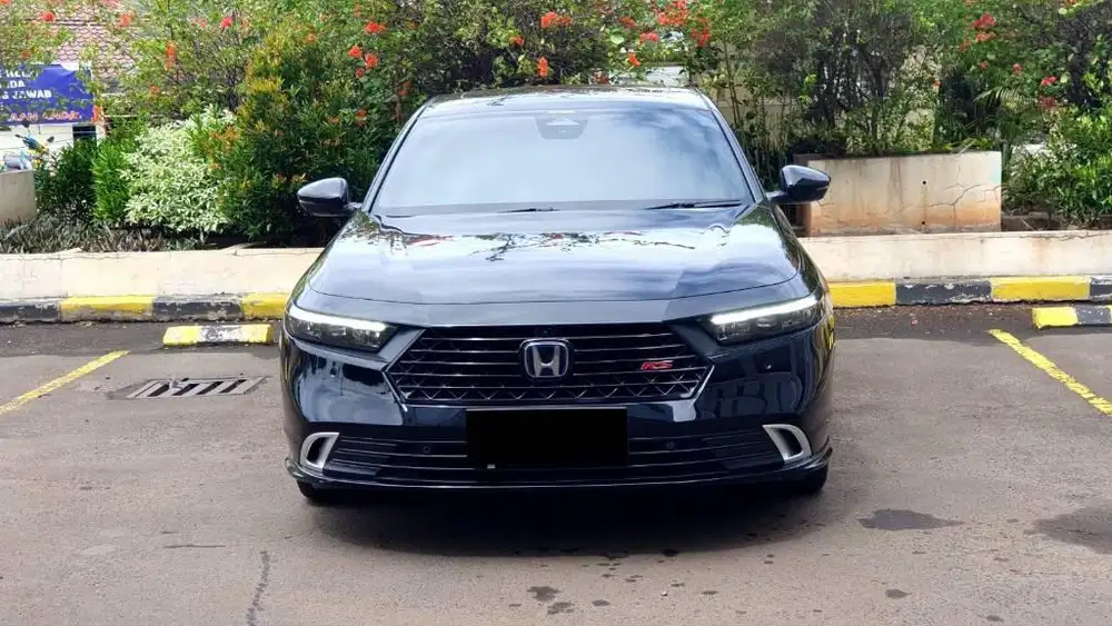 Honda Accord 2.0 RS E-HEV Sensing AT Hitam 2024 Km.9rb