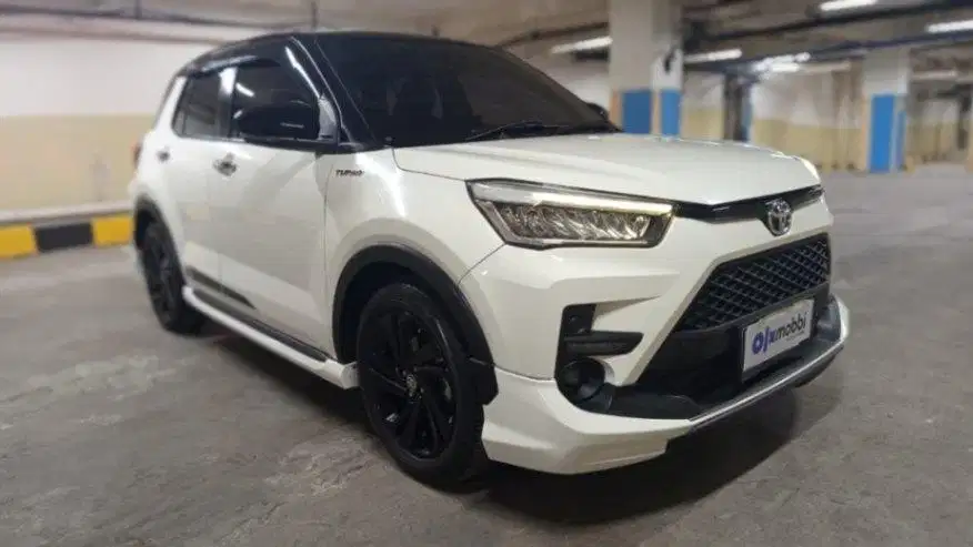 DP MURAH Toyota Raize 1.0 T GR SPORT Two Tone Bensin-AT 2021 Putih
