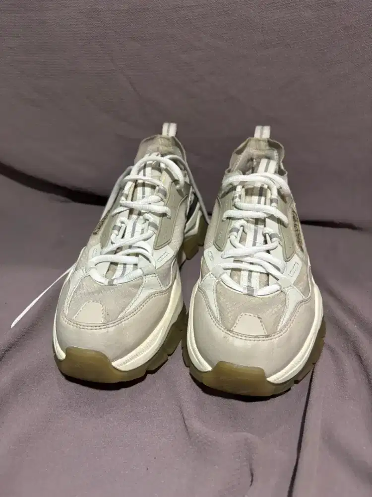 Sepatu semi outdoor discovery bertali