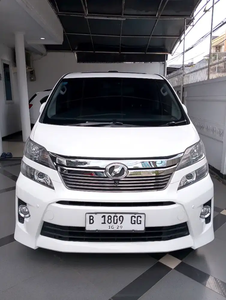 Vellfire ZG PS 2014
