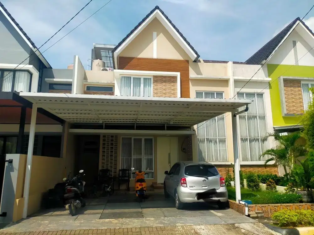Dijual Rumah Murah 2,5 Lantai di Bukit Cimanggu City