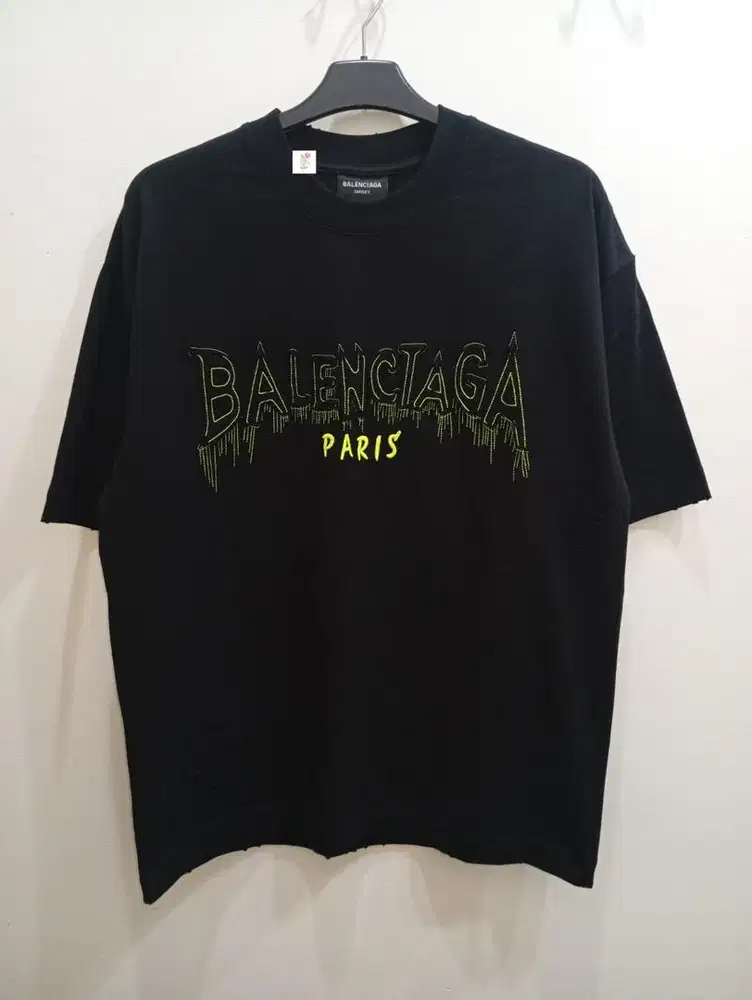 BALENCIAGA DESTROYED BLACK TSHIRT