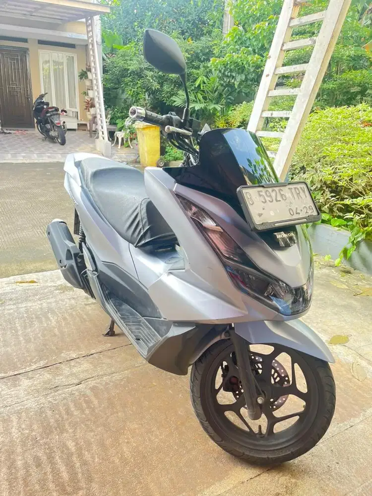 Honda PCX CBS 160 (Silver) 2024