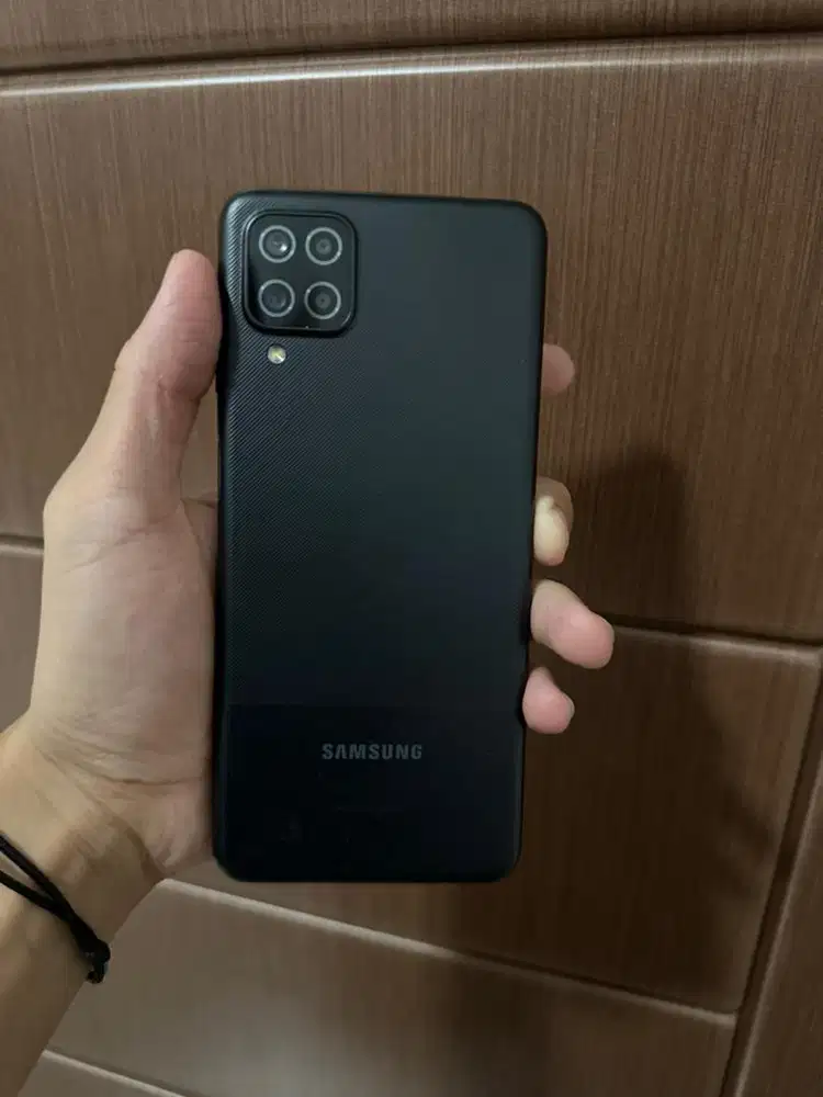 Samsung a12 4/128 sein