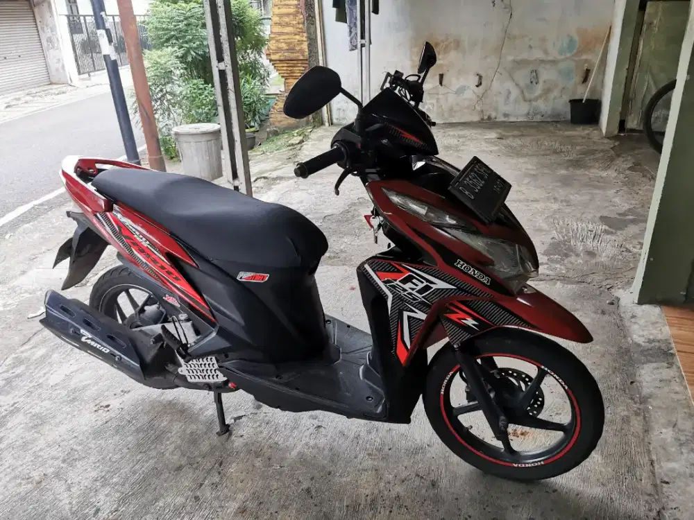 Honda vario 125 tahun 2012 pajak on plat Jakarta