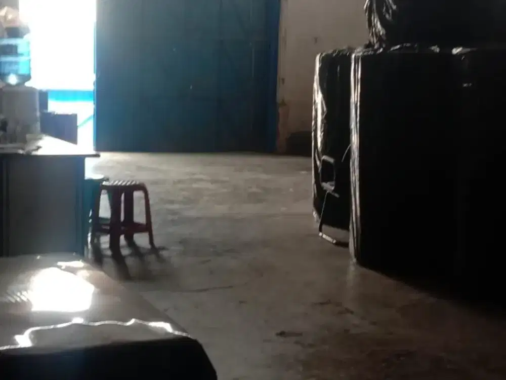 DISEWAKAN GUDANG DI CARINGIN BANDUNG