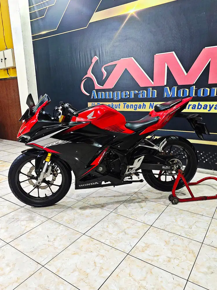 All-new Cbr150 2021 Victory Black mewa murahRed.Anugerah motor rungkut