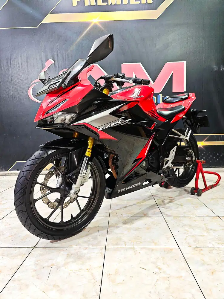 All-new Cbr150 2021 Victory Black mewa murahRed.Anugerah motor rungkut