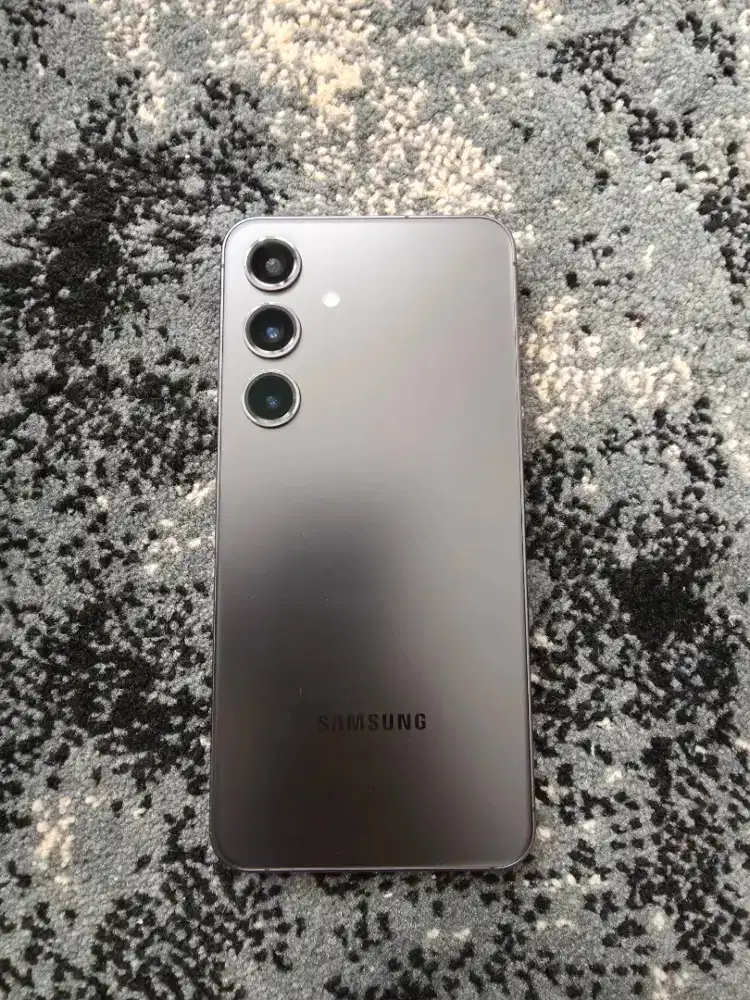 Samsung S24 512GB / 8GB