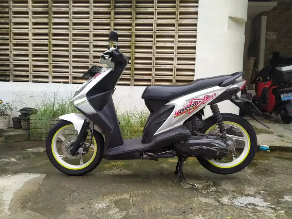 Honda Beat 2010 B Depok Pajak Hidup bisa TT
