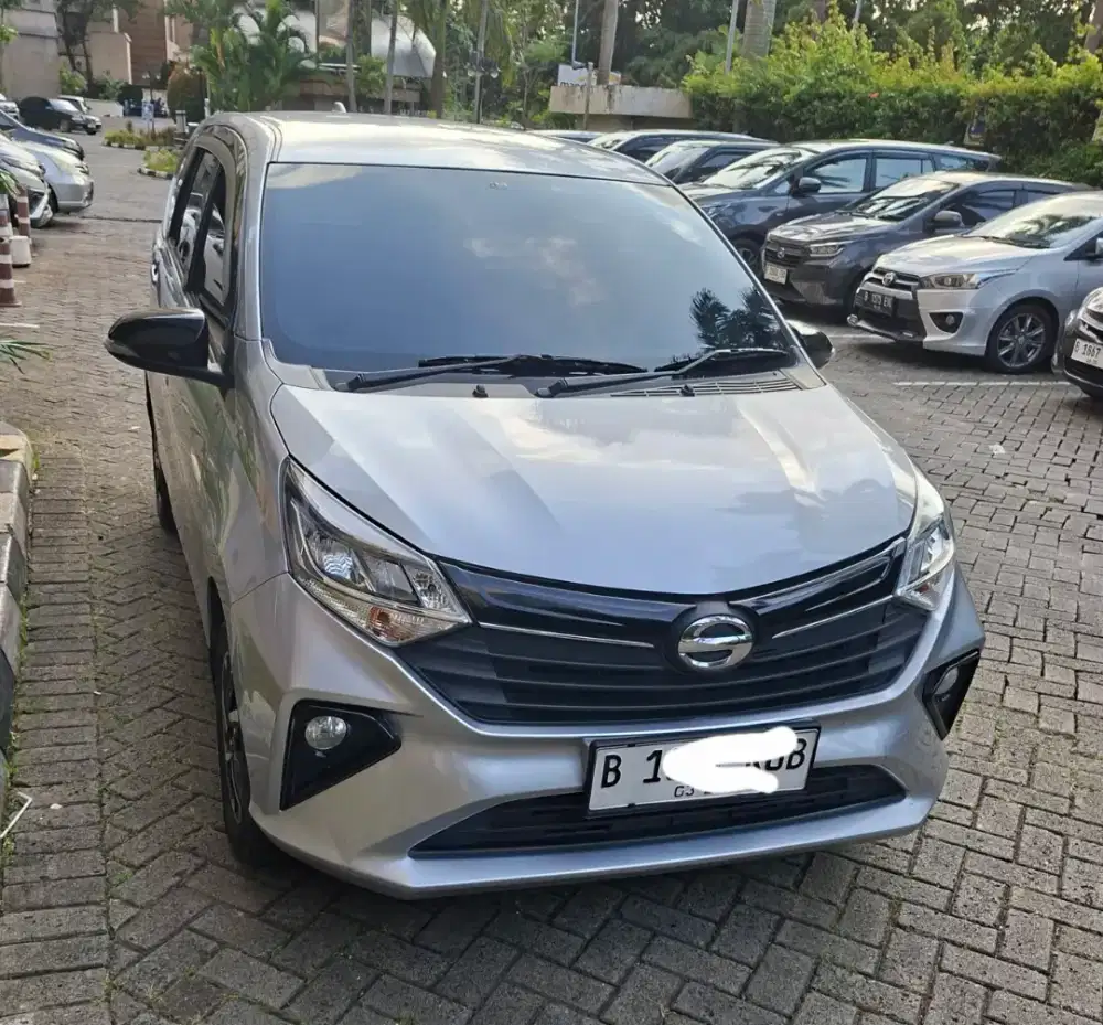 Daihatsu Sigra R 2022 matic. Tgn 1. Km 42 ribu service record.
