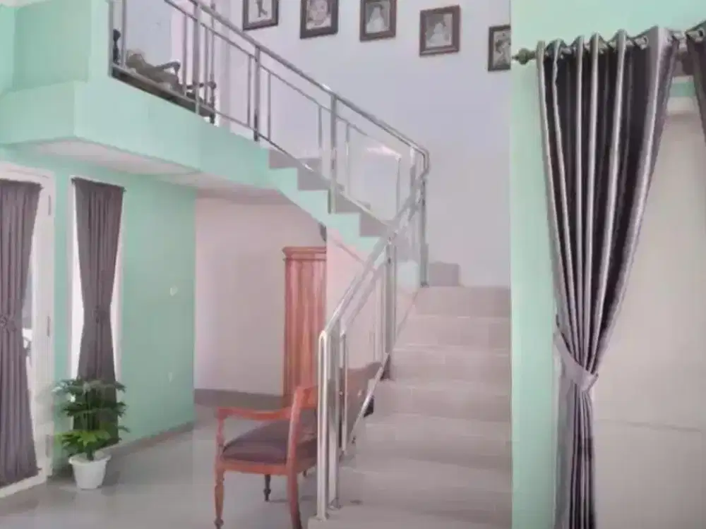 Rumah Cantik 2 Lantai di Griya Bintara Indah Dekat Pondok Kopi