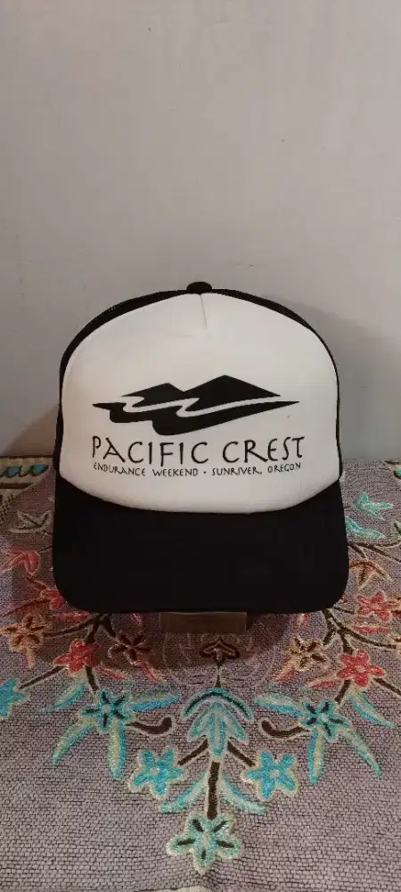 Trucker cap Classic Yupoong 
Pacific Crest
All size
Full tag