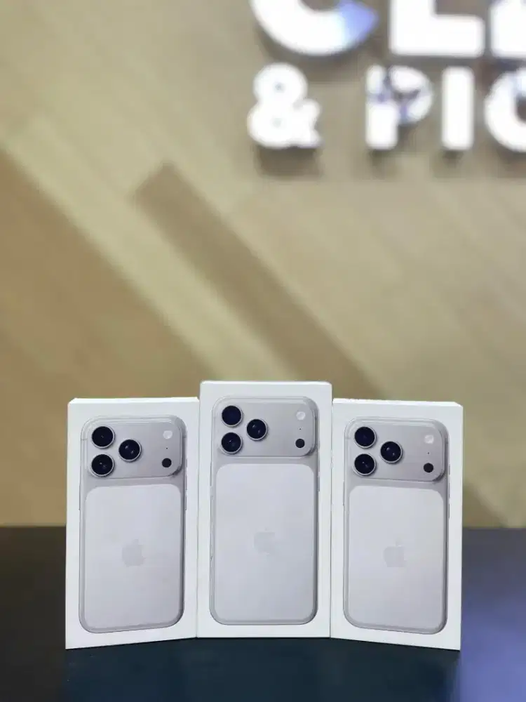 IPHONE 17 PRO SERIES ( SILVER )