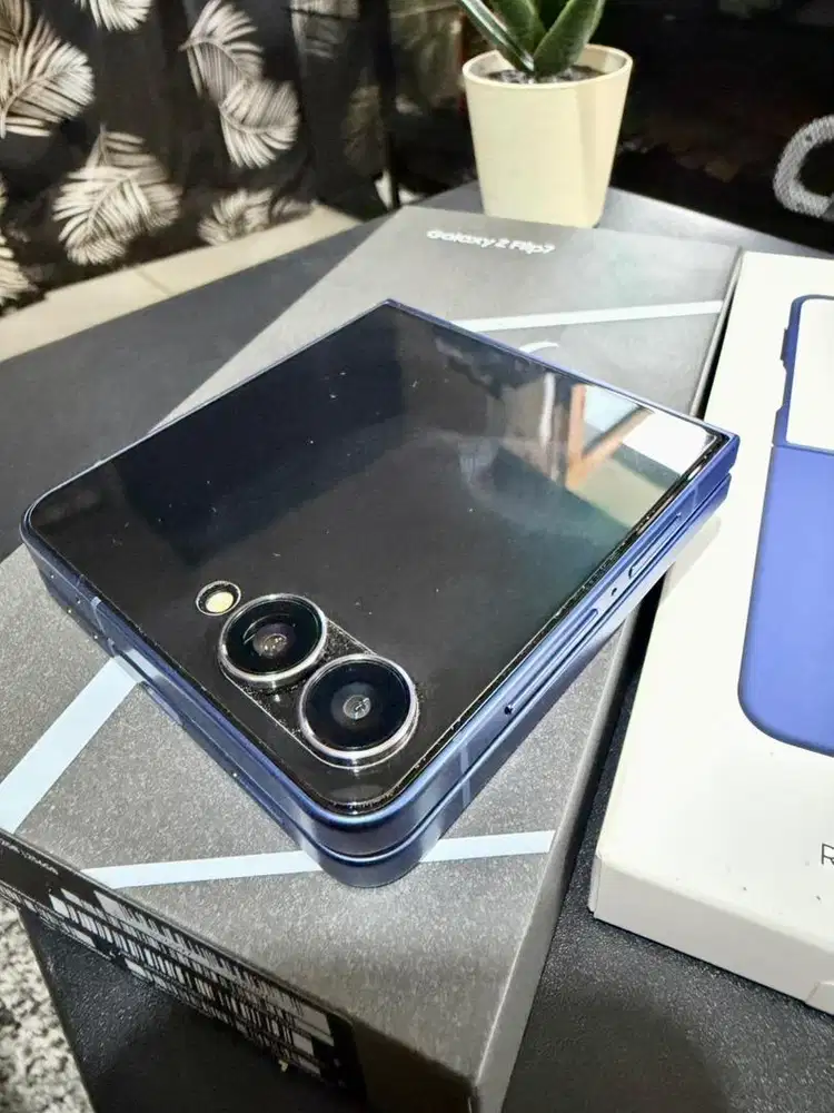 SAMSUNG Z FLIP 7 256GB GARANSI ON