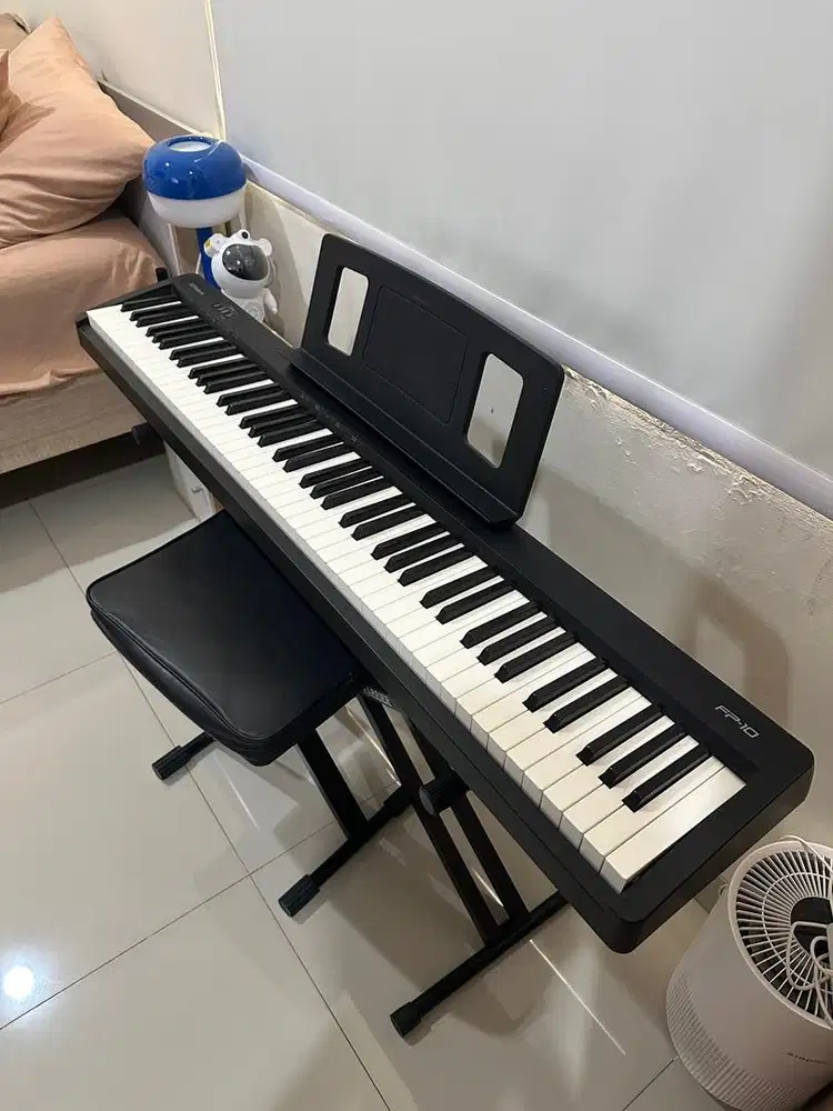 Roland FP-10 Digital Portable Piano 88 Key
