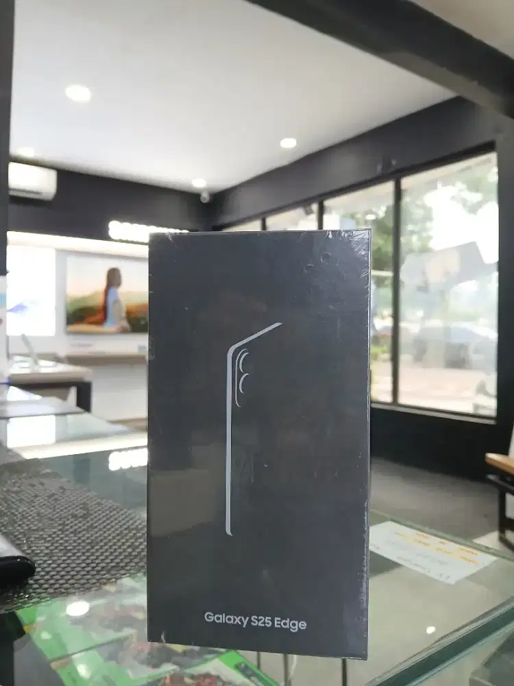 Samsung S25 edge 12/512gb