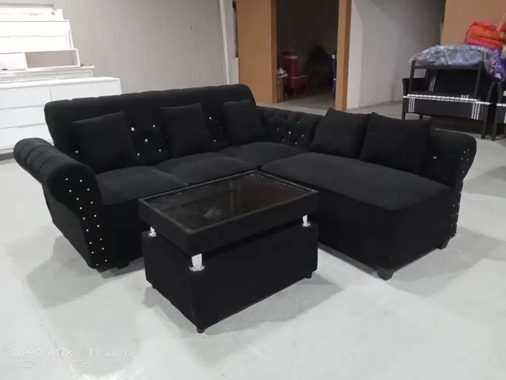 Sofa sepaket sama meja