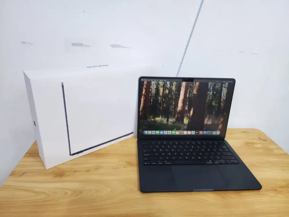 Macbook Air Retina 13 inch Chip M4 RAM 16GB SSD 256GB Fullset iBox