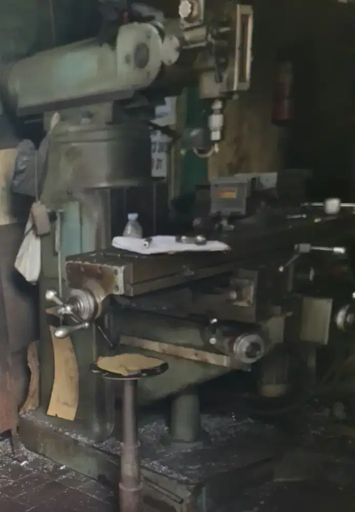 Di butuhkan helper bengkel bubut