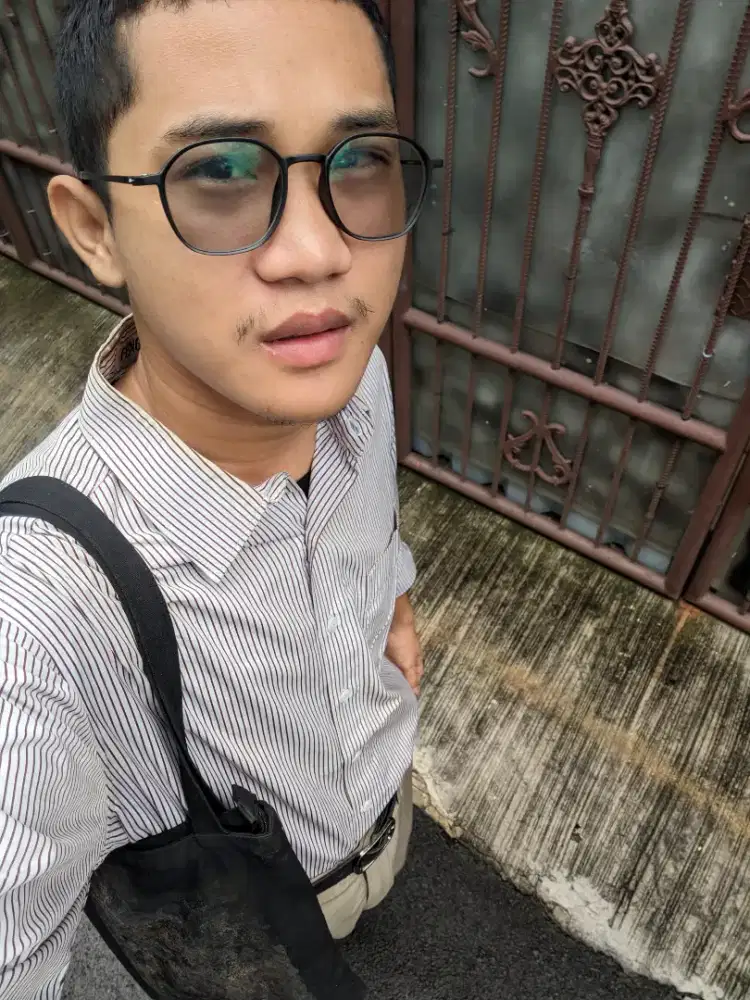 Mencari lowongan pekerjaan