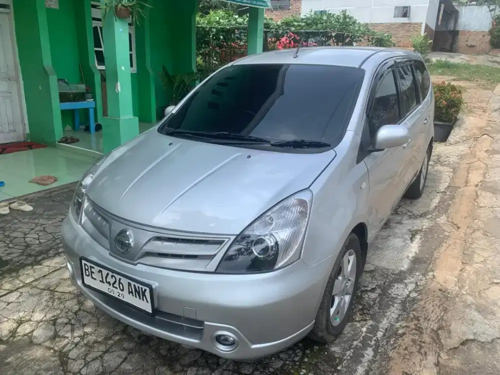 Grand Livina XV 1.5 Matic 2011