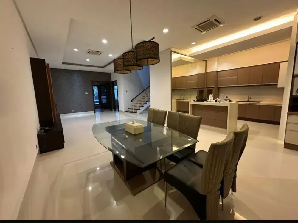 Rumah Camar Elok PIK 184m2 4+2KT SHM Semi Furnished Siap Huni