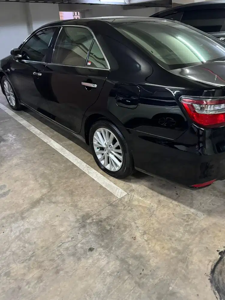 Toyota Camry 2.5 V Perfect condition pemakaian pribadi