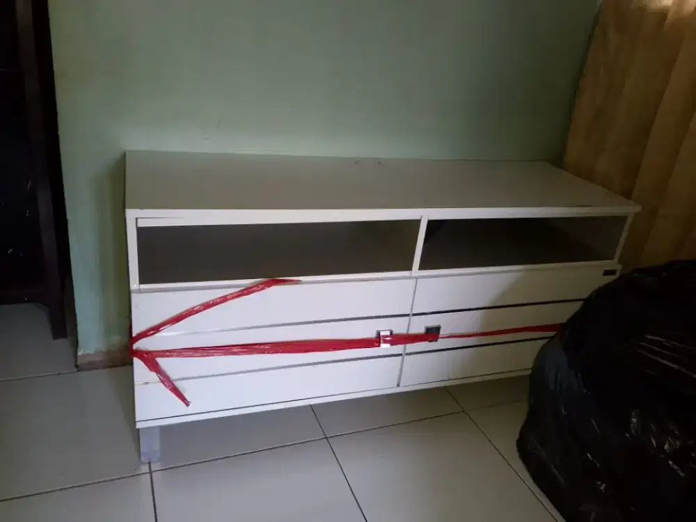 Meja tv no minus tidak ada pengantaran