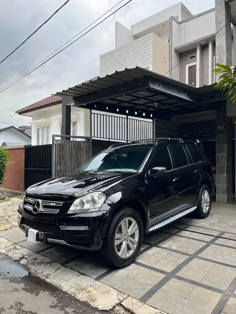 Mercedes-Benz GL500 2011 Bensin