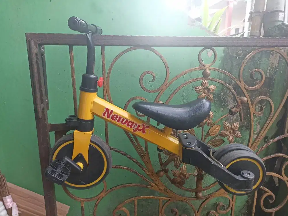 Sepeda balita, skuter anak