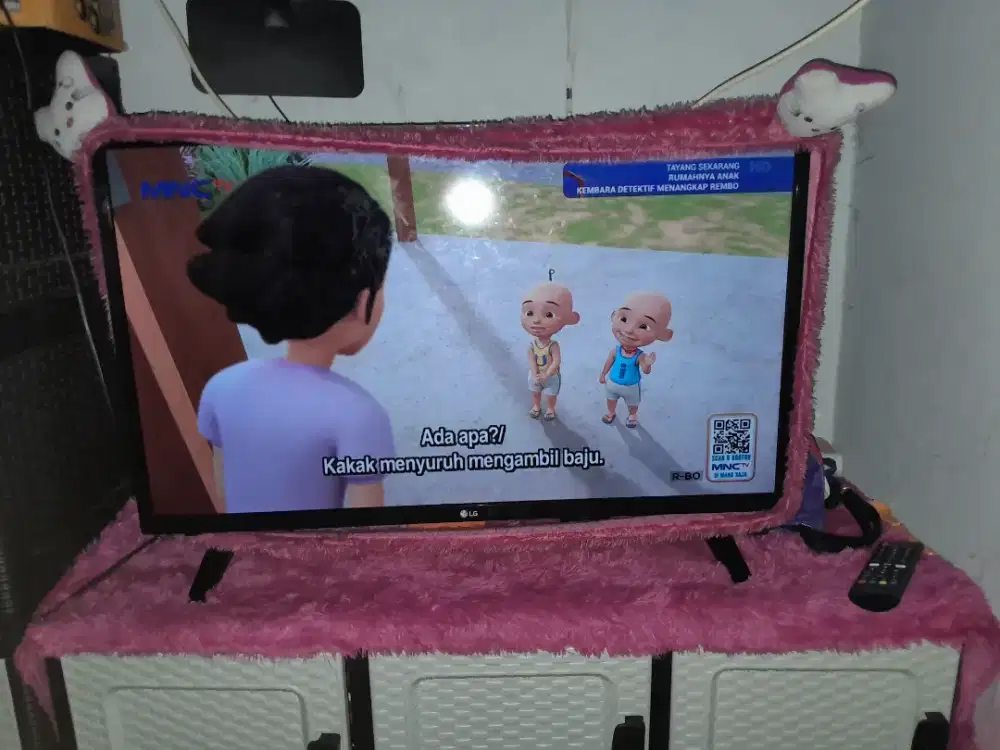 TV LG 32 inch (belum smart)