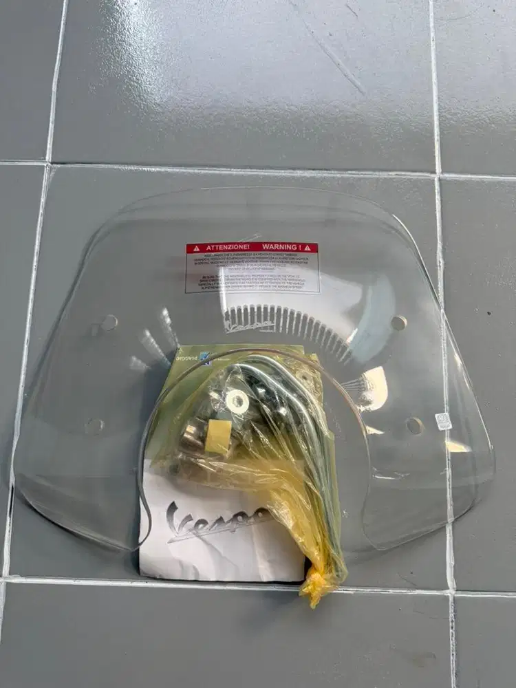 Flyscreen/windshield Vespa Primavera Original