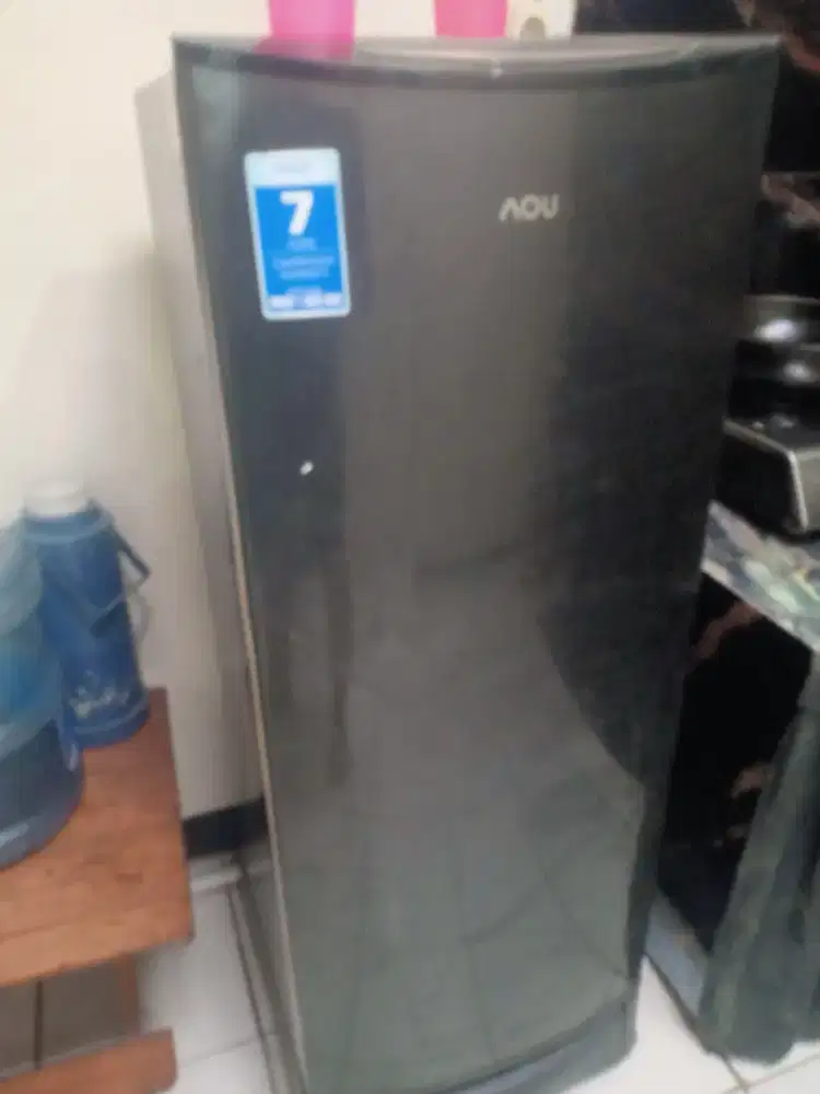 Kulkas 1 pintu merk aqua minus