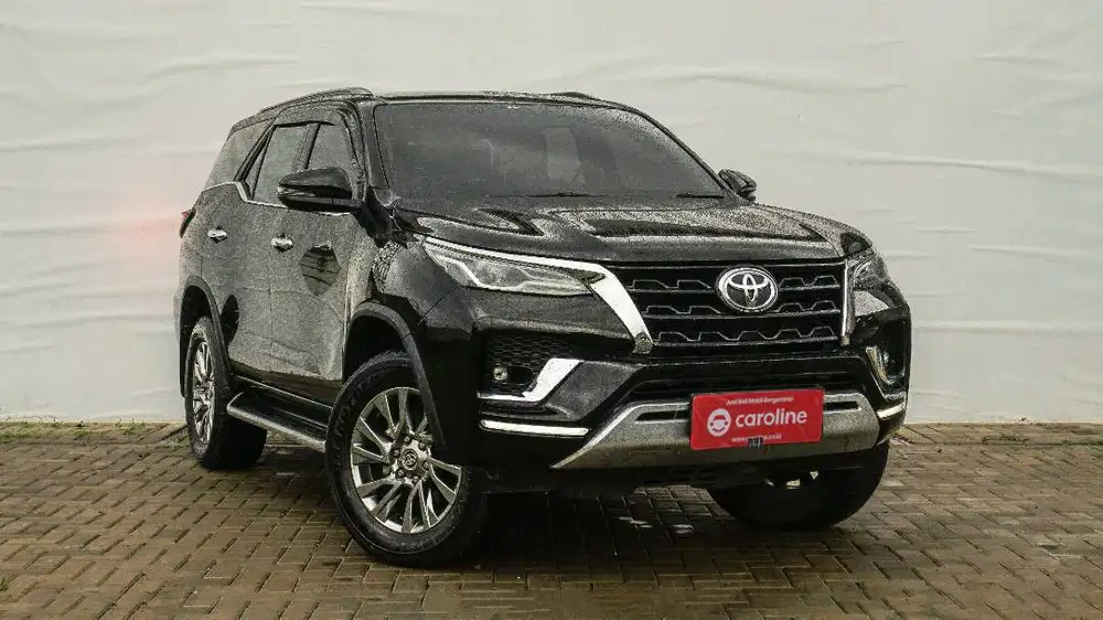 TOYOTA FORTUNER 2.8 VRZ AT 2022 HITAM - GARANSI 1THN - WEEKENDSALE