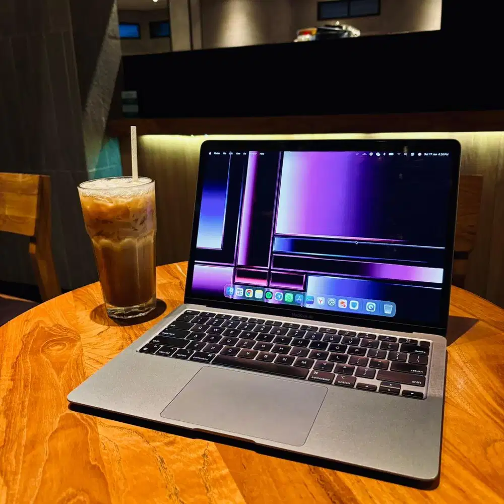 Macbook Air M1 8/256 Space Grey Original iBox Fullset