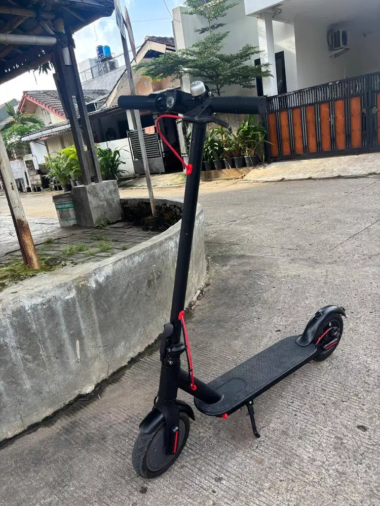 Audrey Inspire Electric Scooter Black
