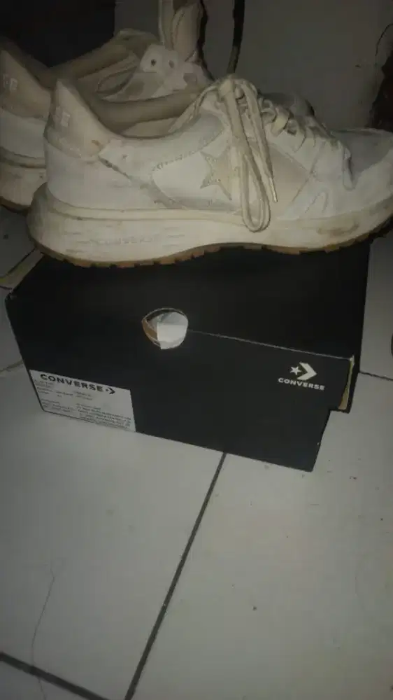 sepatu Converse running pria