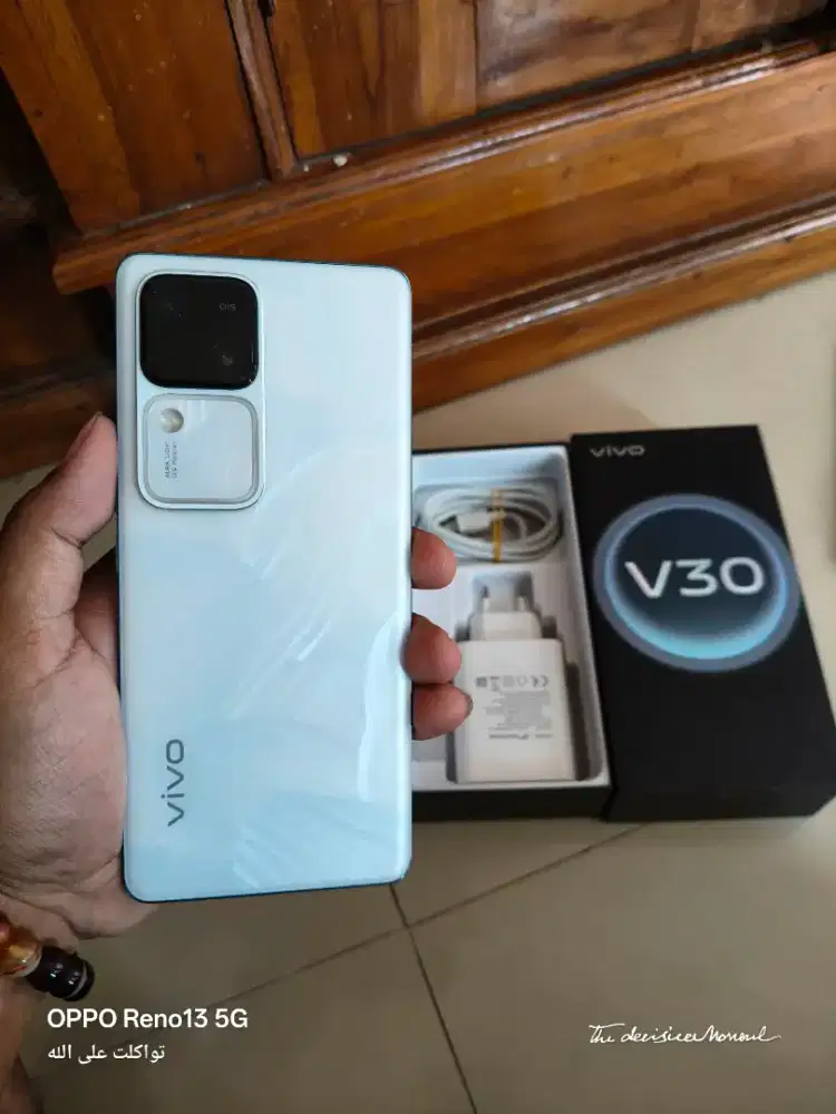 Vivo v30 5g ram 12/512 fulset original
