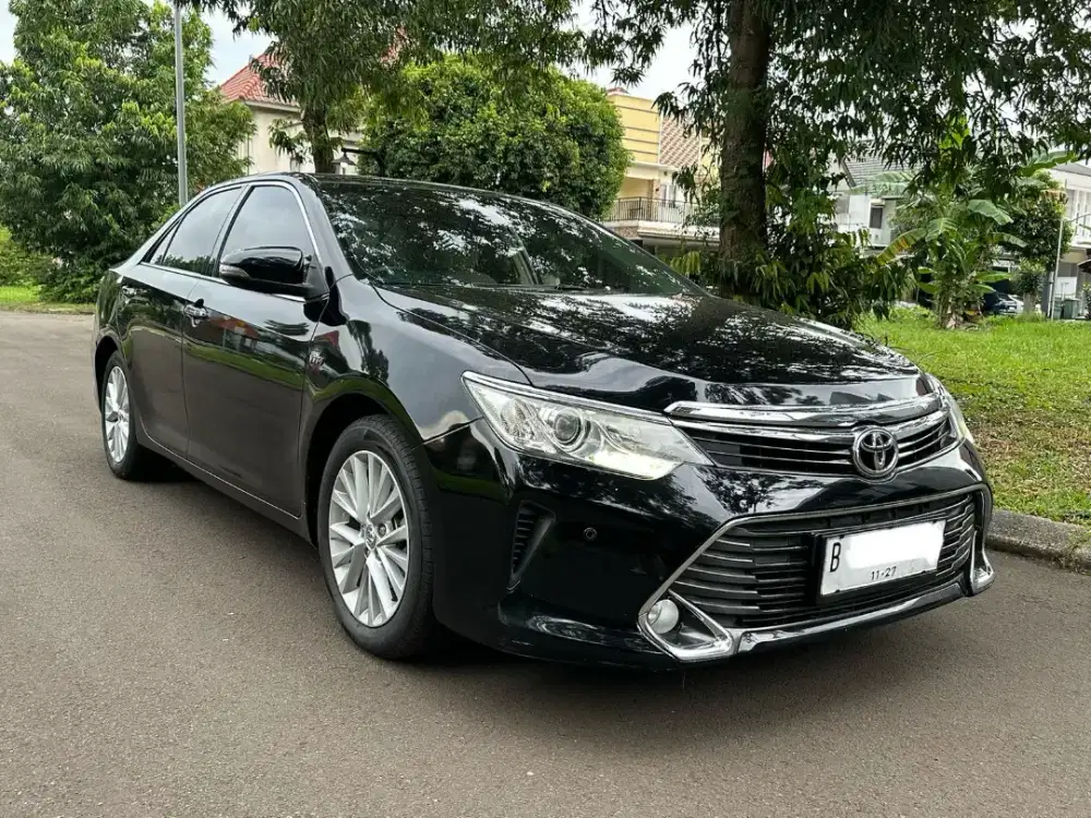 Toyota camry 2.5V 2017 hitam, plat B ganjil