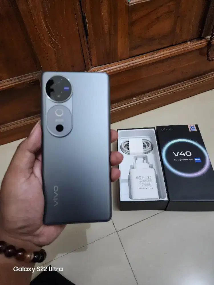 Vivo v40 5g ram 12/256 fulset original