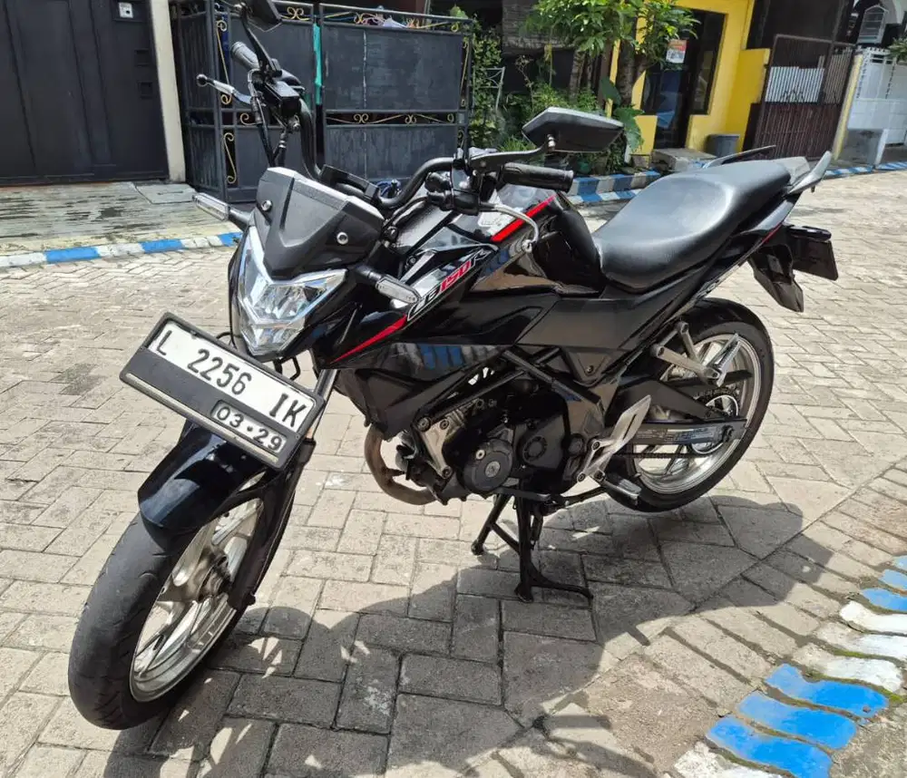 CB 150R Streetfire Harga Murah Siap Touring
