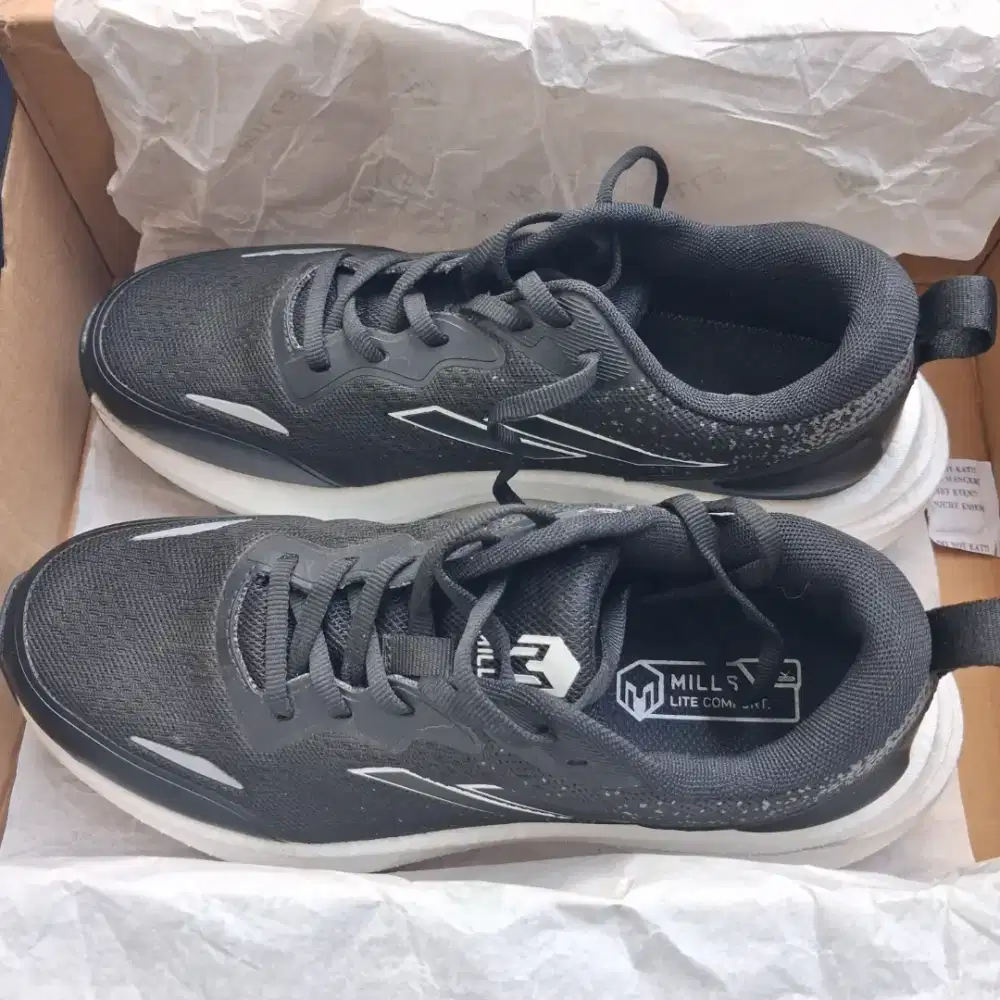 sepatu mills dynaplate