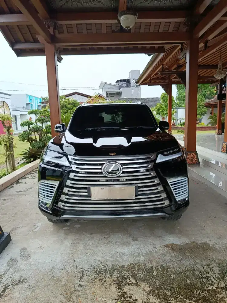 LEXUS LX600 VIP KONDISI LIKE NEW RARE CAR