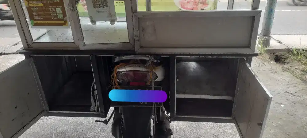 Gerobag Etalase Motor