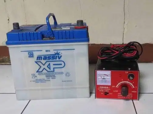 Aki Mobil dan Charge Onaga