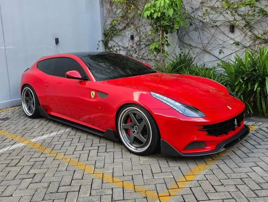 Ferrari FF 2013