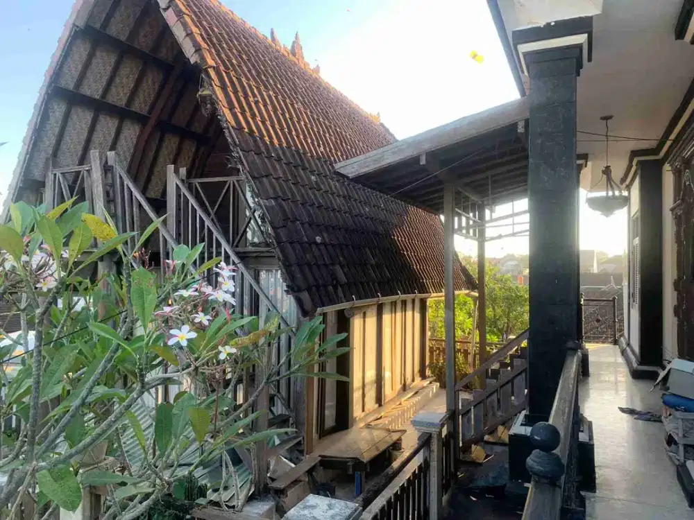 DIJUAL VILLA LANTAI 2 LOKASI JALAN KECUBUNG DENPASAR TIMUR