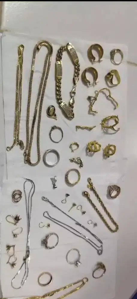 Terima jual emas dan berlian dari toko lain.menerima emas tanpa surat